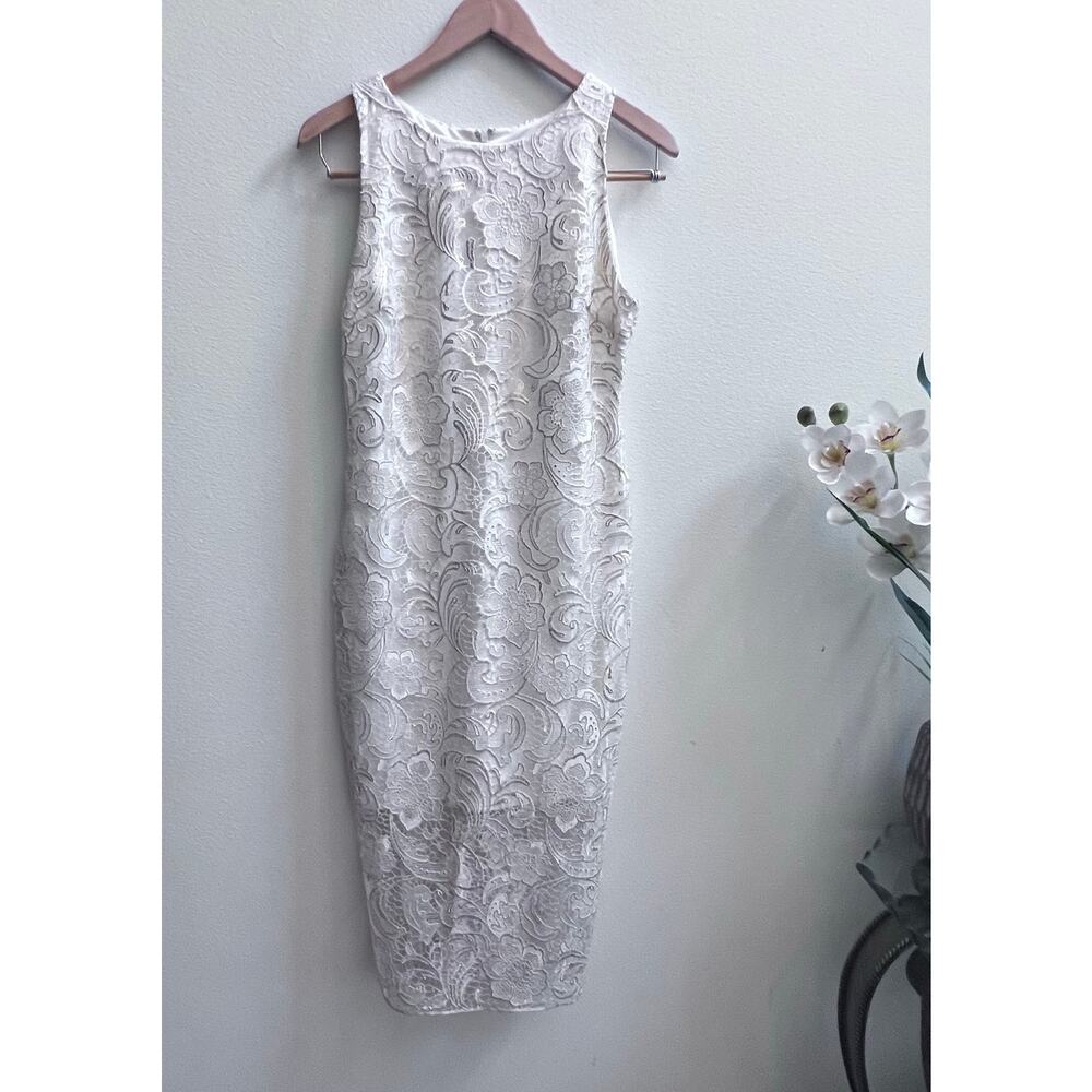 Alexia Admor Women's Lace Mock Neck Sleeveless Gold Cream Sheath Midi‎ Dress S